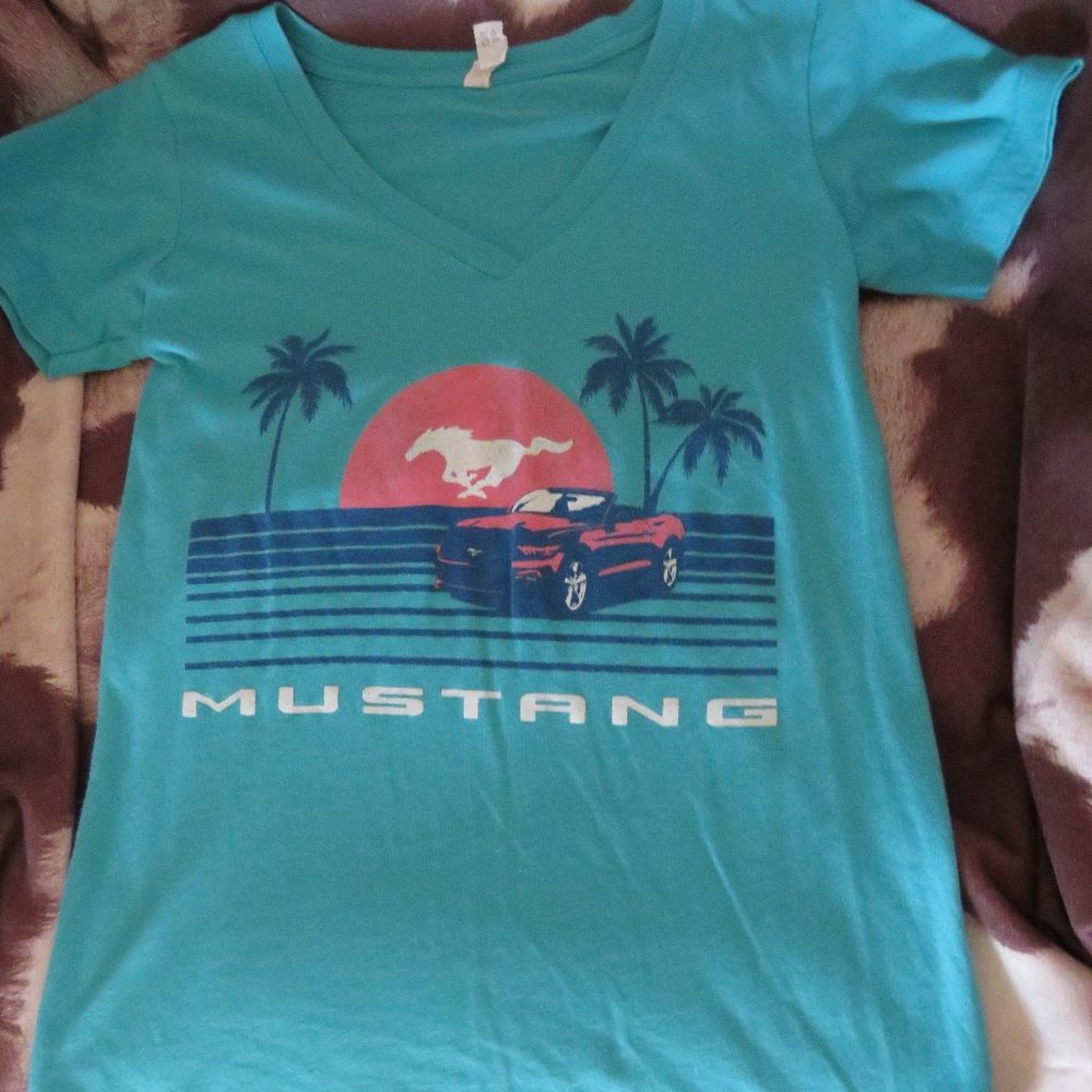 Size - S - Picture 2 of 3